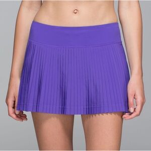 Lululemon pleat to street skirt
